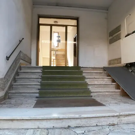 Urban Center Ii Easy Parking Near Tram Firenze